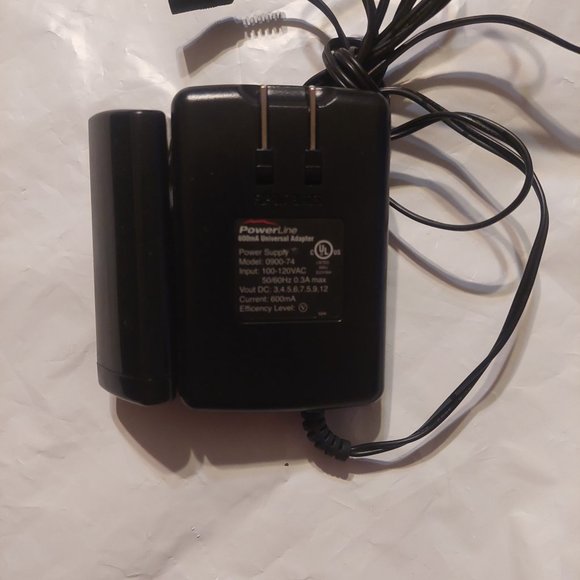 PowerLine Universal AC Adapter - Picture 3 of 7